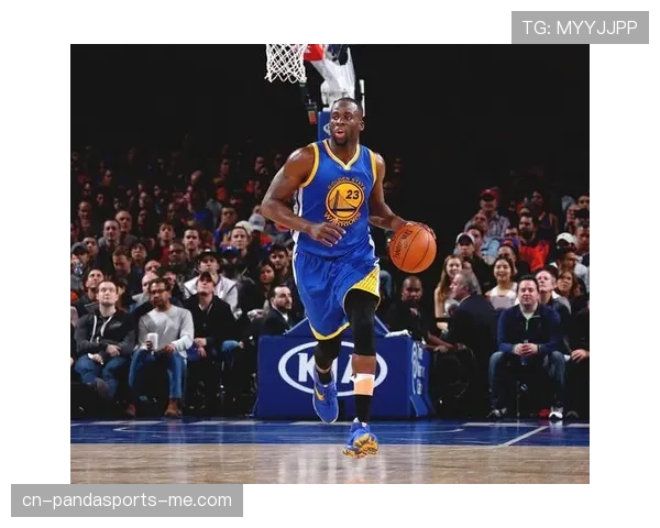 本季高位策应拉开库里单打 德雷蒙德助攻明显提升